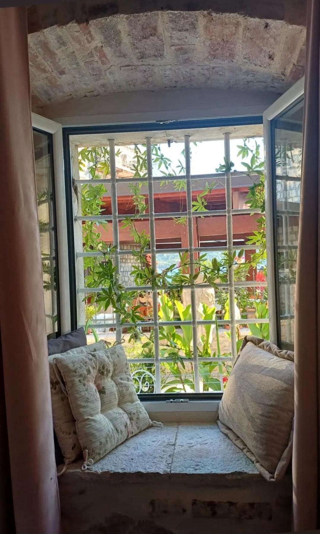 Apartments Visit Пераст Экстерьер фото